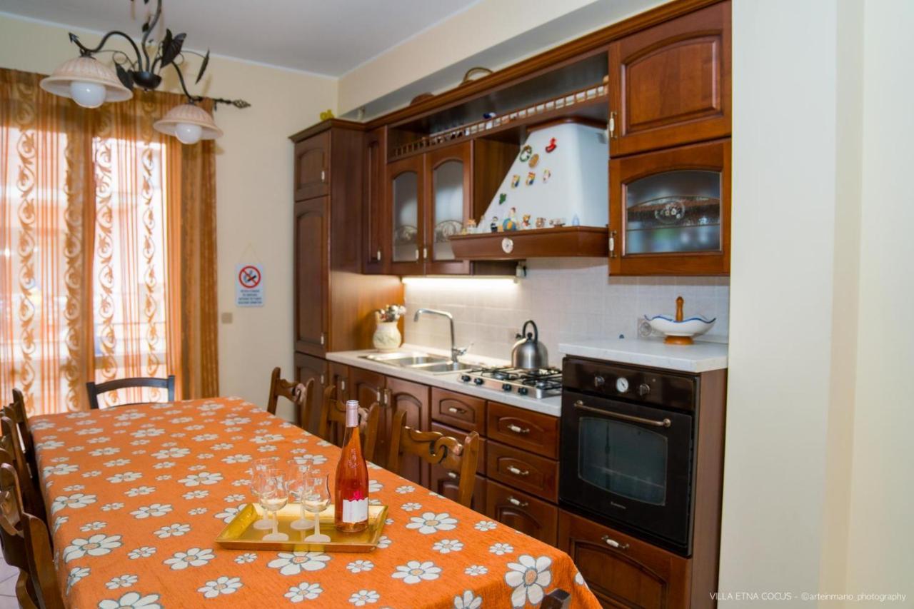 Casa Vacanze Etna Cocus Санта-Венерина Экстерьер фото