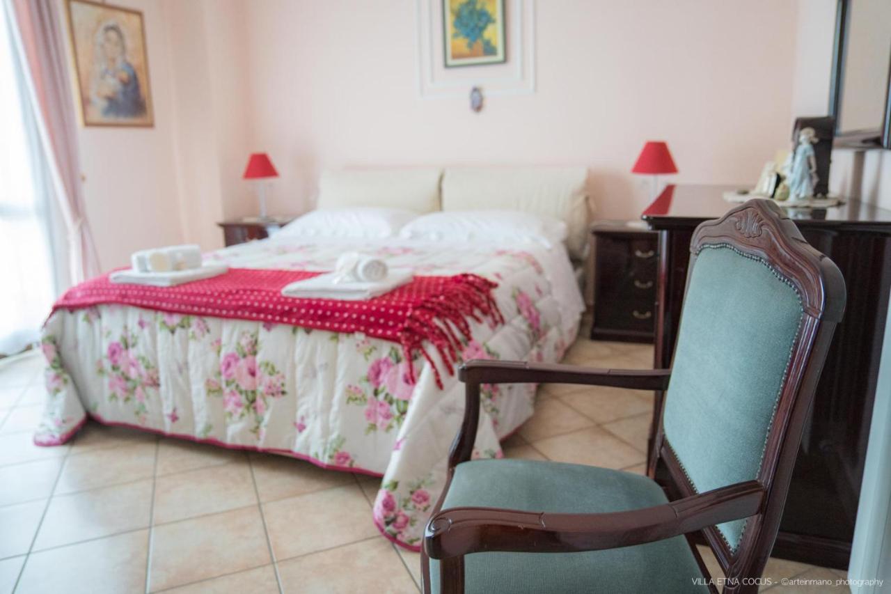 Casa Vacanze Etna Cocus Санта-Венерина Экстерьер фото