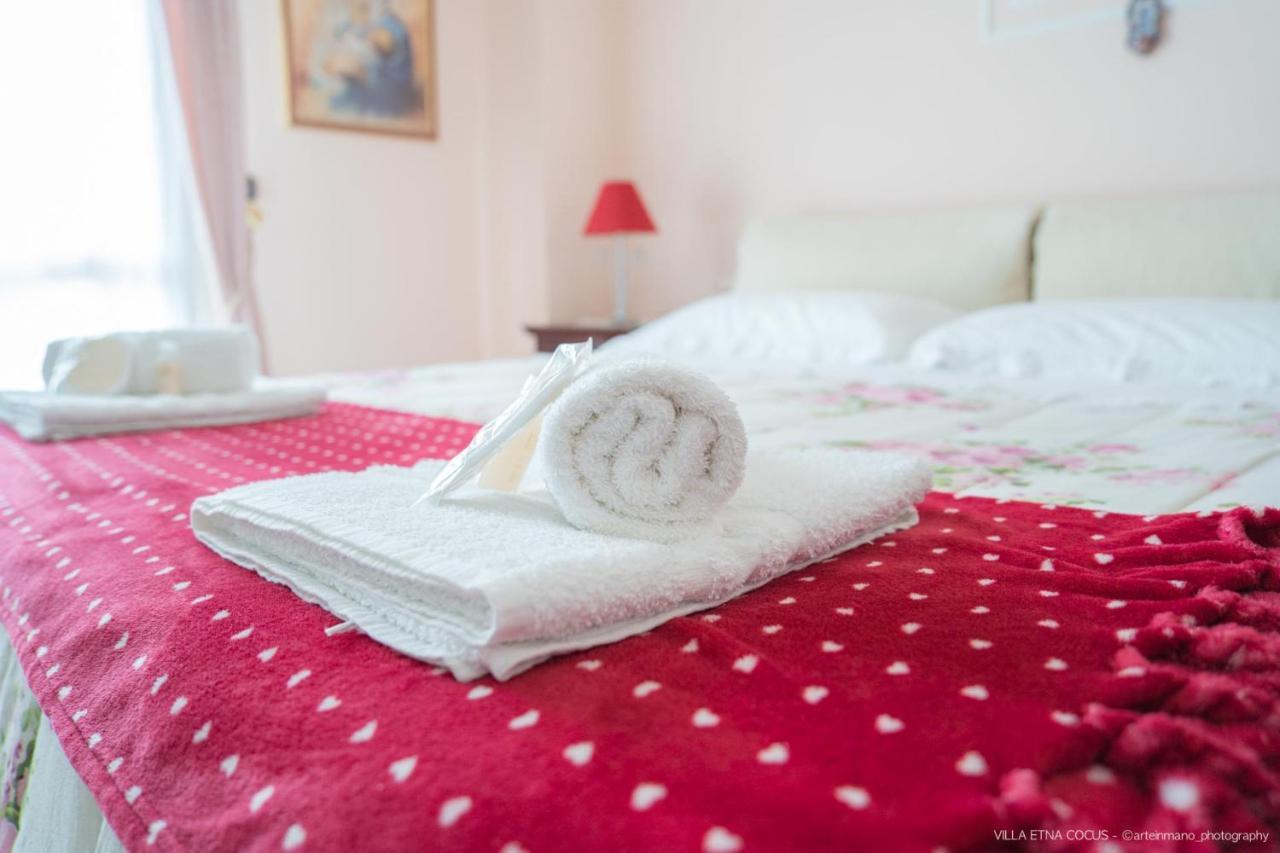 Casa Vacanze Etna Cocus Санта-Венерина Экстерьер фото