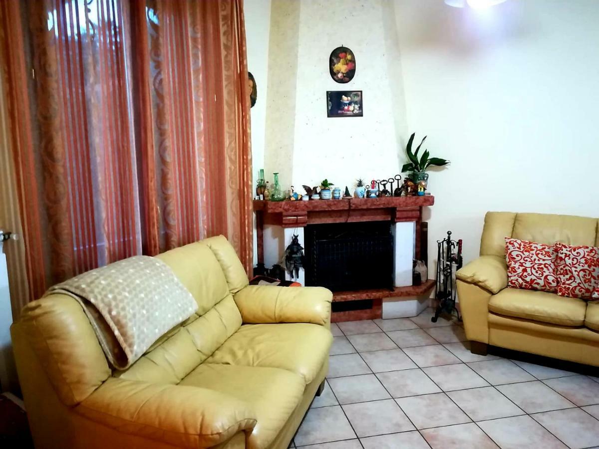 Casa Vacanze Etna Cocus Санта-Венерина Экстерьер фото