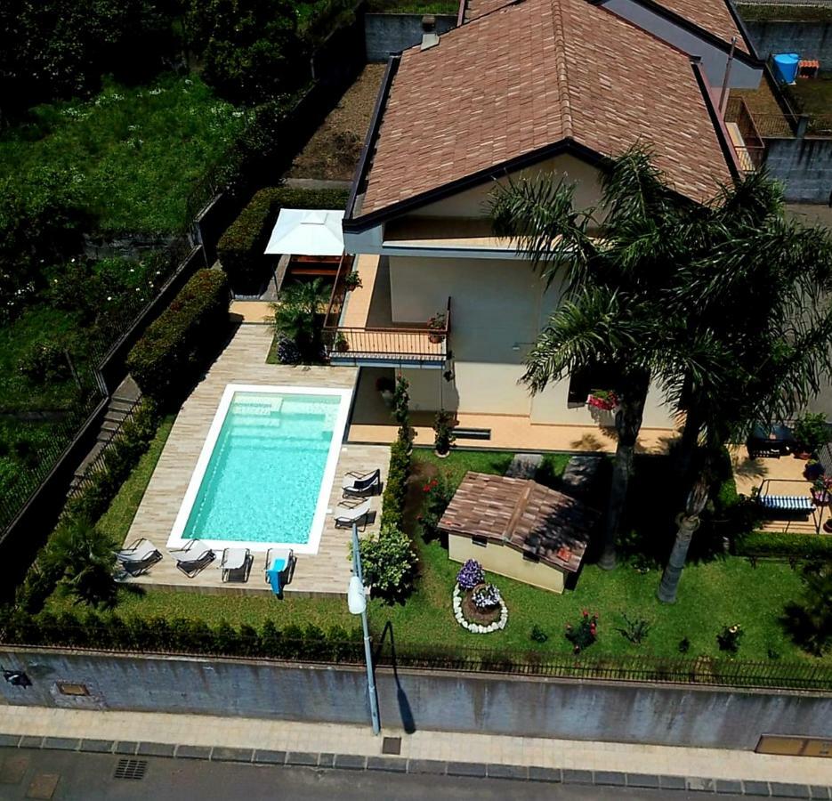 Casa Vacanze Etna Cocus Санта-Венерина Экстерьер фото
